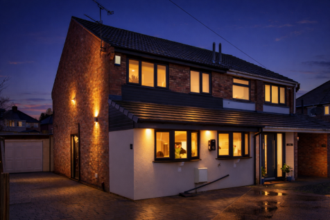 Nottingham, NG15 - property photo