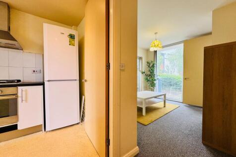 Paxton Place, Manchester, M11 photo 5