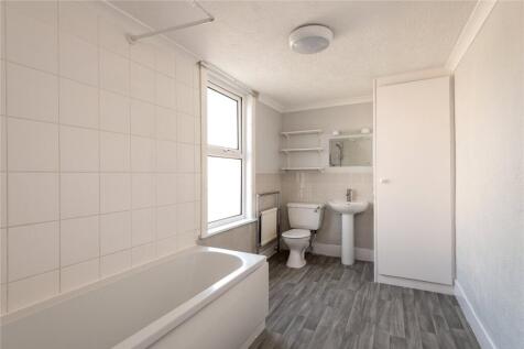 Chalkwell Road, Sittingbourne, Kent, ME10 photo 4