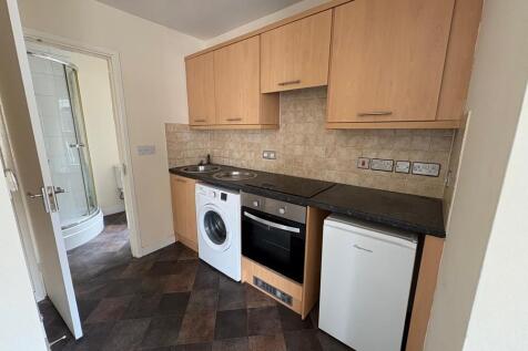 Flat , High Street, MK40 photo 3