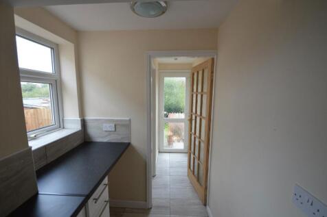Lyndhurst Drive, Wordsley photo 4
