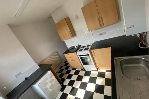 Woodchurch Lane, Prenton, Wirral, Merseyside, CH42 photo 4
