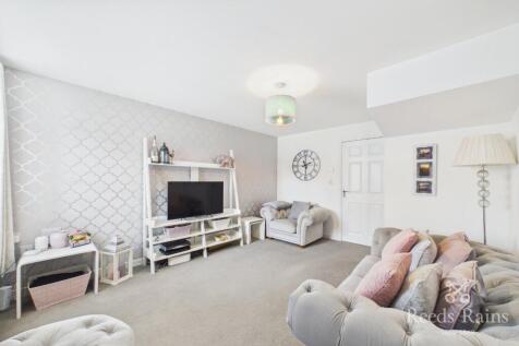 Scatcherd Drive, Morley, Leeds, West Yorkshire, LS27 photo 2