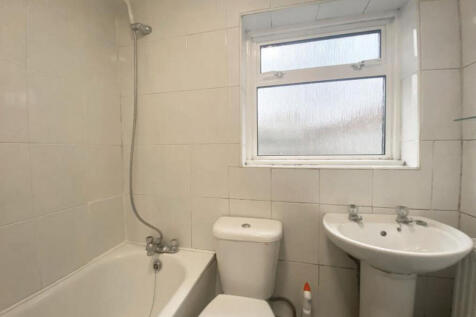 Long Elmes, Harrow photo 5