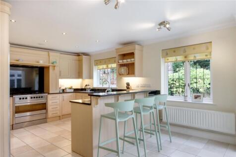 Kitchen/Breakfast Rm