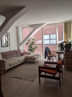 Living Area 2.jpg