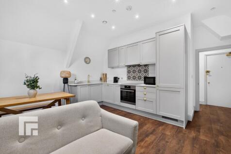 LOUNGE/KITCHEN/DINER