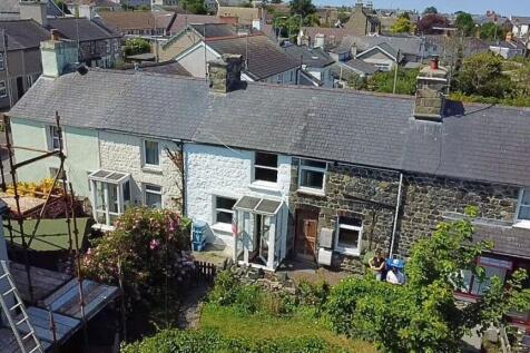1 Bedroom Terraced in LL36 9EW