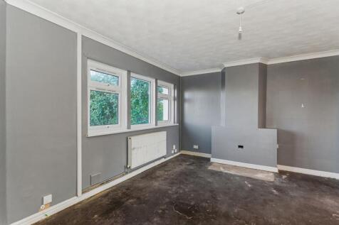 10 Gloucester Crescent, Rushden, NN10 0BG