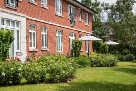 Farthing Court