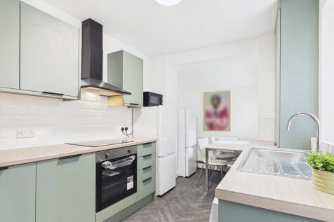 1-bed terraced on Hurst Street, Widnes, WA8 0EF, £550/mo
