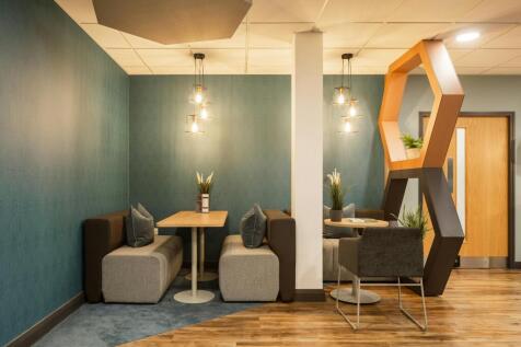 Serviced Office to rent Image 9