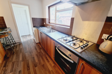 90 Tachbrook Street, Leamington Spa photo 3