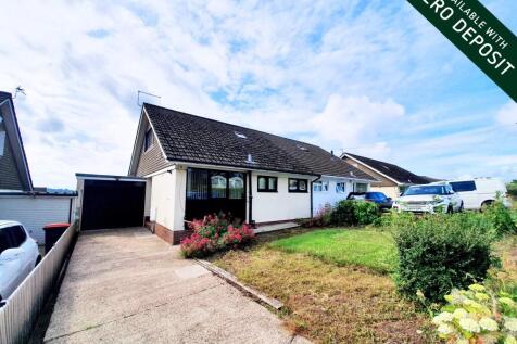 3-bed semi-detached on Anthony Drive, £1,200/mo