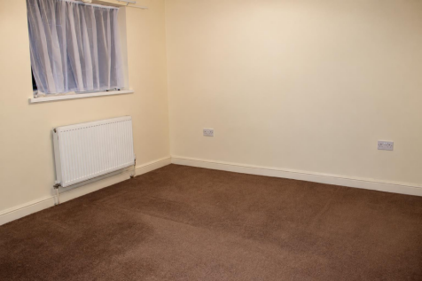Elizabeth Drive, Castleford photo 4