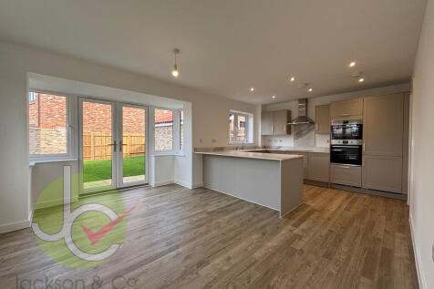 Kitchen/Dining Ro...