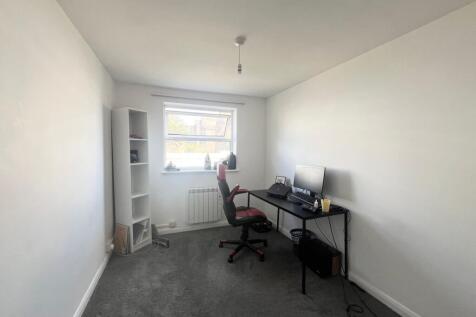Saint Augustine Road, Littlehampton, BN17 photo 4