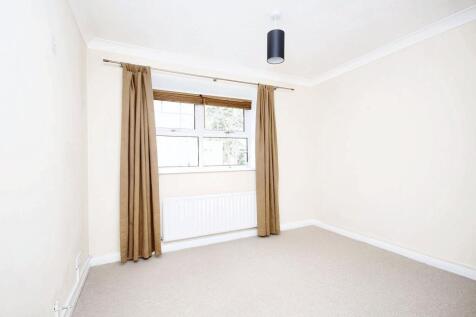 North Parade, Horsham, RH12 photo 5