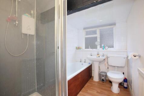 2-bed flat on Flat 3, 120 Harcourt Road, S10 1DJ, £490/mo
