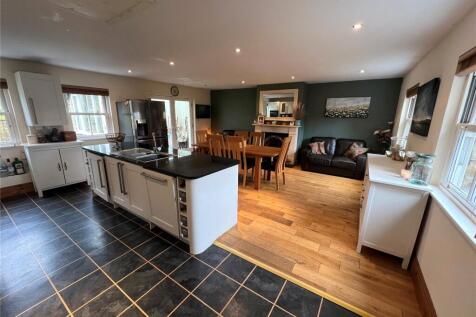 Family Kitchen Diner