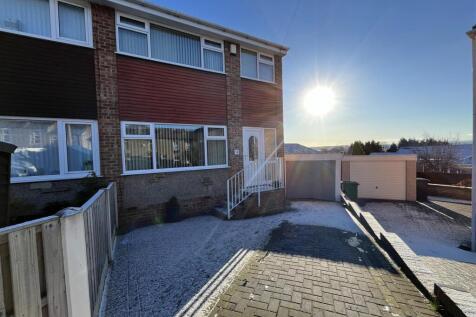 Dewsbury, WF13 - property photo
