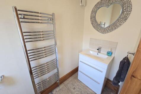 Downstairs W/C Additional Image