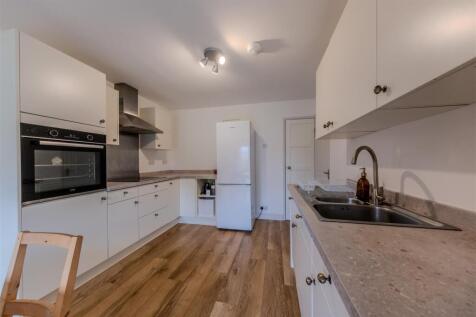 Rowan Road, Weaverham photo 4