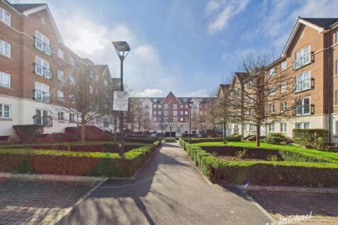 CAM03852G0-PR0209-STILL013