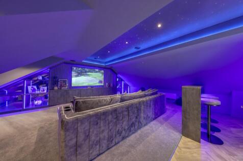 Feature Home Cinema