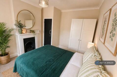 Room 4 Asr £500pcm