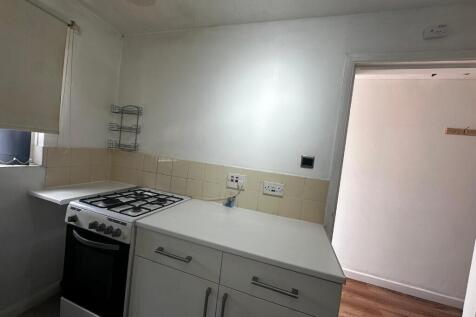 Church Street, Leamington Spa, Warwickshire, CV31 photo 3
