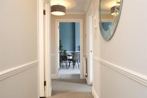 11 Pembroke Gate 10.JPG