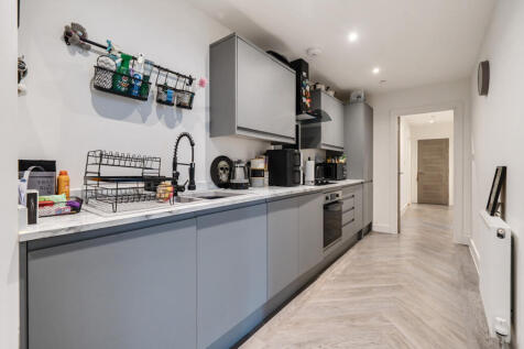 1332032-23-688b43...