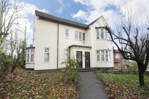 2 Bedroom First Floor Flat with Ensuites