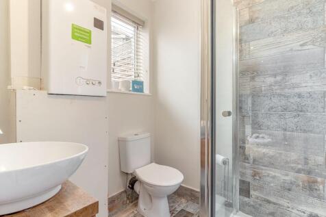 Shower Room.jpg