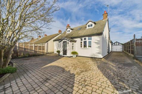 CAM03218G0-PR0867-STILL022