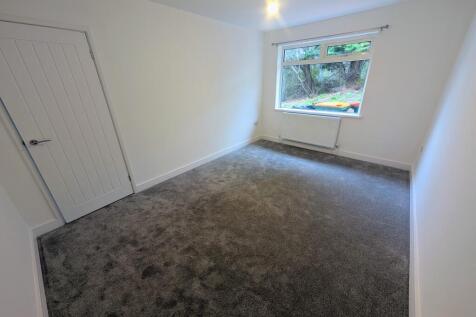Aberthaw Circle, Newport, Gwent photo 4