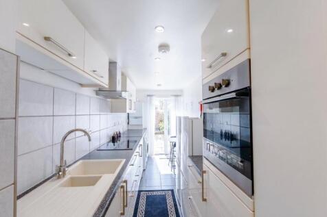 kitchen 2.jpg