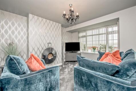 Living Room: