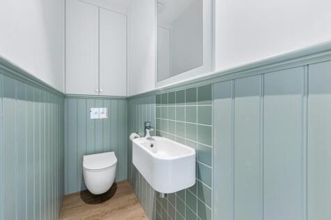 Flat 2, 130a Chiswick High Road (10).jpg