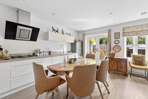 Dining / Kitchen