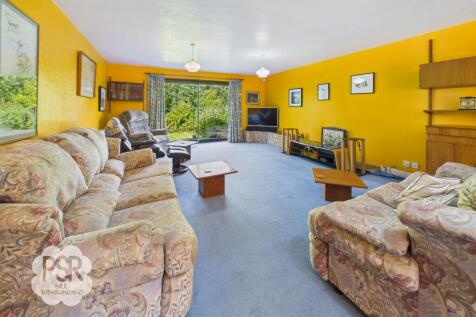 Lounge / Dining Room