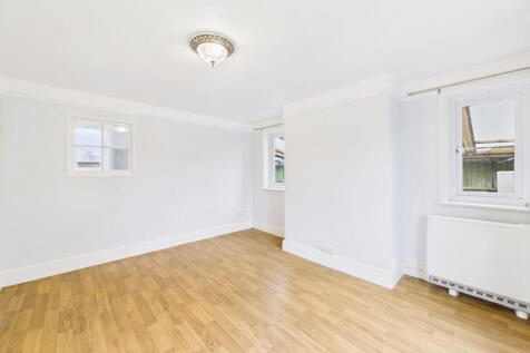 Bromley Road, Ardleigh, Colchester, CO7 7SF photo 3