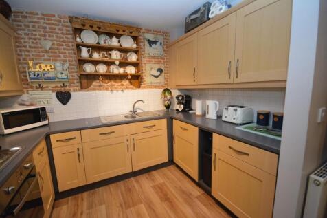 kitchen 2 .jpg