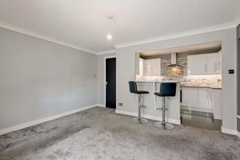 Lounge into Kitchen