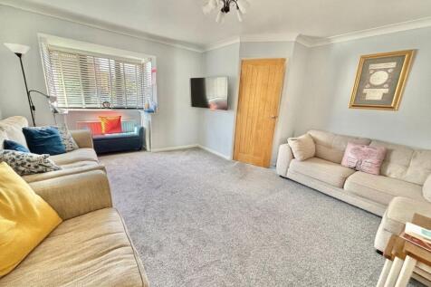 Hayle Close, Nuneaton, CV11 photo 3