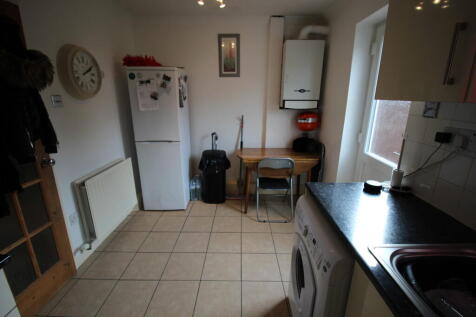 Sawyers Close, Newark photo 3