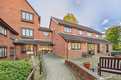 CAM03852G0-PR0462-STILL008-thumbnail-h750-70