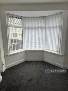 Thomas St, Gilfach Goch, CF39 photo 4