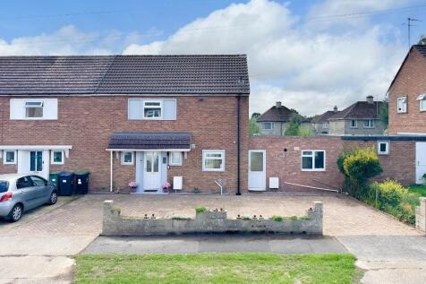 Chippenham, SN15 - property photo